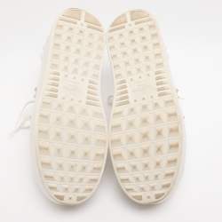 مملوكة مسبقًا Valentino Rockstud Untitled Size 39 White Leather Low Top Sneakers