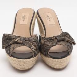 مملوكة مسبقًا Valentino Bow Size 36.5 Black Lace Espadrille Wedge Sandals