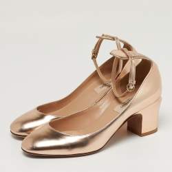 مملوكة مسبقًا Valentino Tango Size 36 Gold Leather Mary Jane Pumps