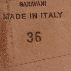 مملوكة مسبقًا Valentino Tango Size 36 Gold Leather Mary Jane Pumps