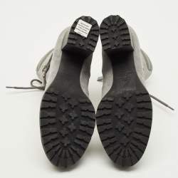 مملوكة مسبقًا Valentino Rockstud Size 39 Grey Leather and Suede Combat Boots