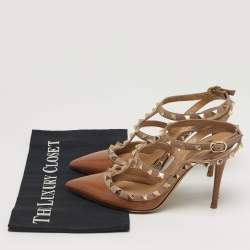 Pre Owned حذاء كعب عالي فالنتينو روكستد جلد بني لامع بحزام للكاحل مقاس 36