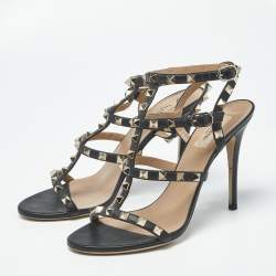مملوكة مسبقًا Valentino Rockstud Size 38.5 Black Leather Ankle Strap Sandals