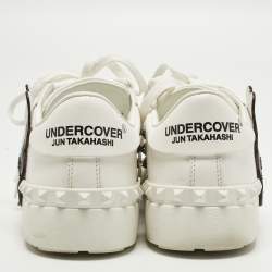 مملوكة مسبقًا حذاء رياضي فالنتينو روكستد اندركفر اديشن جلد أبيض/فضي منخفض من أعلى مقاس 39