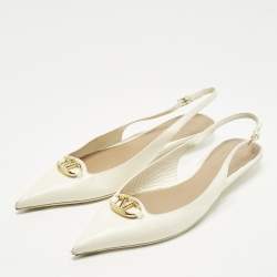 Pre Owned حذاء فلات سليب أون فالنت ينو جلد أبيض غير لامع مقاس 39