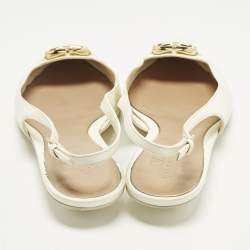 Pre Owned حذاء فلات سليب أون فالنتينو جلد أبيض غير لامع مقاس 39