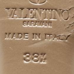 Pre Owned حذاء مَولز فالنتينو بفيوَنكَة جلد بَرتقالي لامِع مِقاس 38.5