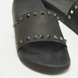 Pre Owned Valentino Rockstud Size 44 Black Rubber Pool Flat Slides 