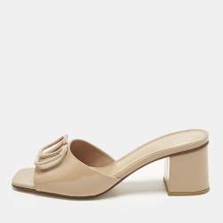 Pre Owned Valentino VLogo Size 36 Beige Patent Leather Slide Sandals