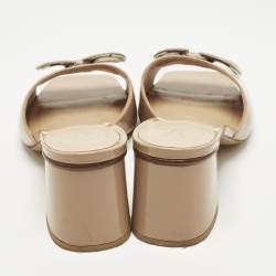 Pre Owned Valentino VLogo Size 36 Beige Patent Leather Slide Sandals