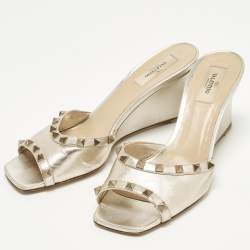 مملوكة مسبقًا صندل فالنتينو كعب إسفين معدني جلد مقاس 40.5