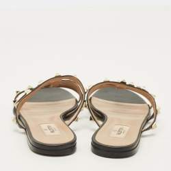 Pre Owned فالنتينو شريحة مفتوحة جلد أسود مسطحة بمسامير مقاس 36