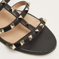 Pre Owned فالنتينو شريحة مفتوحة جلد أسود مسطحة بمسامير مقاس 36