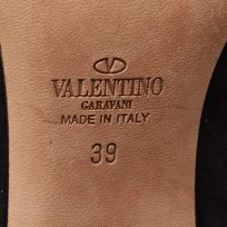 Pre Owned حذاء بوت فالتنينو جلد أحمر بطول الركبة مقاس 40