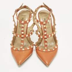 مملوكة مسبقًا حذاء كعب عالي فالنتينو روكستد جلد أحمر داكن بحزام للكاحل مقاس 41