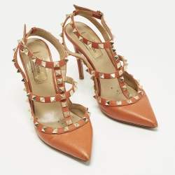 مملوكة مسبقًا حذاء كعب عالي فالنتينو روكستد جلد أحمر داكن بحزام للكاحل مقاس 41