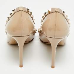 Pre Owned حذاء كعب عالي فالنتينو روكستد جلد بيج وبراءة اختراع مقاس 38