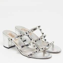 مملوكة مسبقًا Valentino Rockstud Size 37.5 Silver Leather Slide Sandals