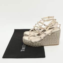 Pre Owned Valentino Rockstud Size 38 Off-White Leather Strappy Wedge Sandals