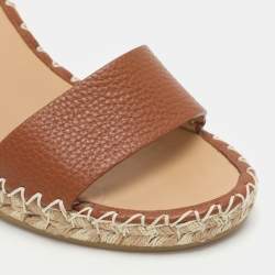 Pre Owned صندل فالتينتو ودج إسبادريل سير كاحل جلد بني روك ستد مقاس 38