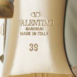 Pre Owned Valentino Rockstud Caged Size 39 Grey/Beige Patent and Leather Ankle Strap Pumps