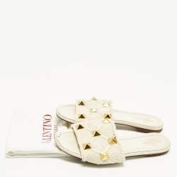 Pre Owned Valentino Roman Stud Size 38 White Crochet Flat Slide