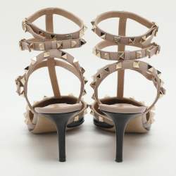 Pre Owned Valentino Rockstud Size 40 Black/Beige Patent and Leather Ankle Strap Pumps