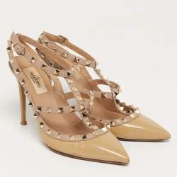 مملوكة مسبقًا Valentino Rockstud Size 38 Beige/Brown Patent and  Leather Pumps
