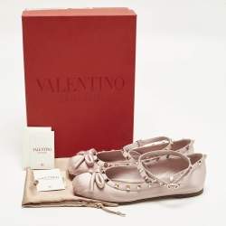 Pre Owned حذاء باليرينا فلات فالنتينو روكستد ساتان وردي فرش مقاس 39.5