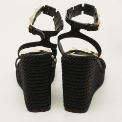 Pre Owned صندل فالنتينو سويدي أسود إسبادريل إسفين بحلية معدنية مقاس 38