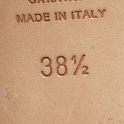 Pre Owned صندل فالنتينو مزخرف كريستال مقدمة مفتوحة و فتحة كعب ساتان بيج مقاس 37