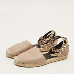مملوكة مسبقًا Valentino Rockstud Size 38 Beige Leather Ankle Wrap Espadrille Flats