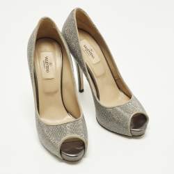 Pre Owned Valentino Size 38 Metallic Silver/Grey Suede Crystal Embellished Peep Toe Pumps