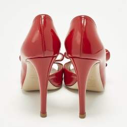Pre Owned حذاء كعب عالي فالنتينو مفتوح من الأمام جلد لامع أحمر بفيونكة دورسي مقاس 38