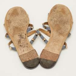 Pre Owned صندل مسطح فالنتينو مرصع روكستد جلد أزرق مقاس 37