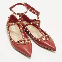 Pre Owned حذاء باليرينا فلات فالنتينو أحمر جلد مع حزام كاحل بمسامير مدلقة مقاس 39