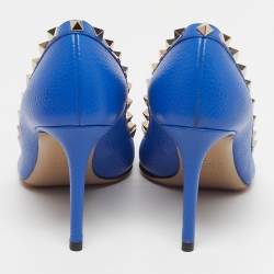 مملوكة مسبقًا Valentino Rockstud Size 39 Blue Leather Pointed Toe Pumps