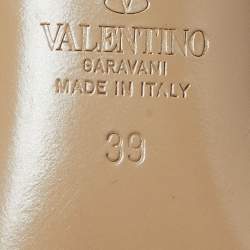 مملوكة مسبقًا Valentino Rockstud Size 39 Blue Leather Pointed Toe Pumps