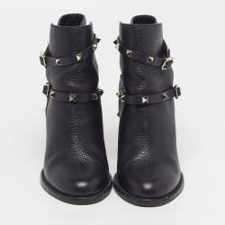 مملوكة مسبقًا Valentino Rockstud Size 39 Black Leather Ankle Length Boots