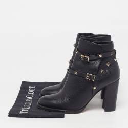 مملوكة مسبقًا Valentino Rockstud Size 39 Black Leather Ankle Length Boots