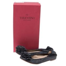 Pre Owned Valentino Grey Canvas Flower Detail Ballet Flats Size 35