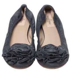 Pre Owned Valentino Grey Canvas Flower Detail Ballet Flats Size 35