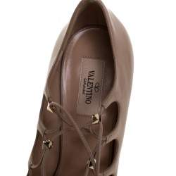 Pre Owned Valentino Beige Leather Rockstud Open Toe Lace Up Ankle Wrap Sandals Size 40