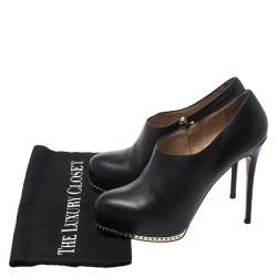 مملوكة مسبقًا Valentino Black Leather Studded Platform Boots Size 38.5