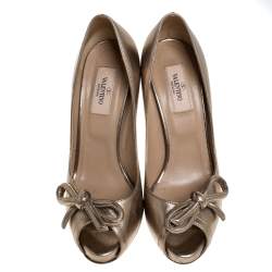 Pre Owned Valentino Metallic Gold Leather Bow Peep Toe Platform Pumps Size 38