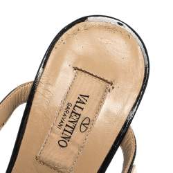 Pre Owned Valentino Black Patent Leather Rockstud Strappy Sandals Size 38.5