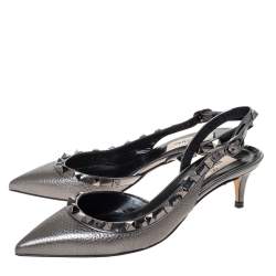 Pre Owned Valentino Metallic Grey Leather Rockstud Slingback Sandals Size 35.5