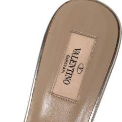 Pre Owned Valentino Metallic Leather Rose Applique Open Toe Sandals Size 41