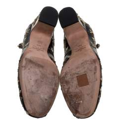 Pre Owned Valentino Black Leather Star Embroidered Tango Pumps Size 39.5