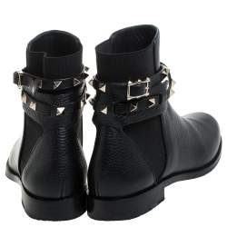 مملوكة مسبقًا Valentino Black Grained Leather Rockstud Buckle Boots Size 37.5